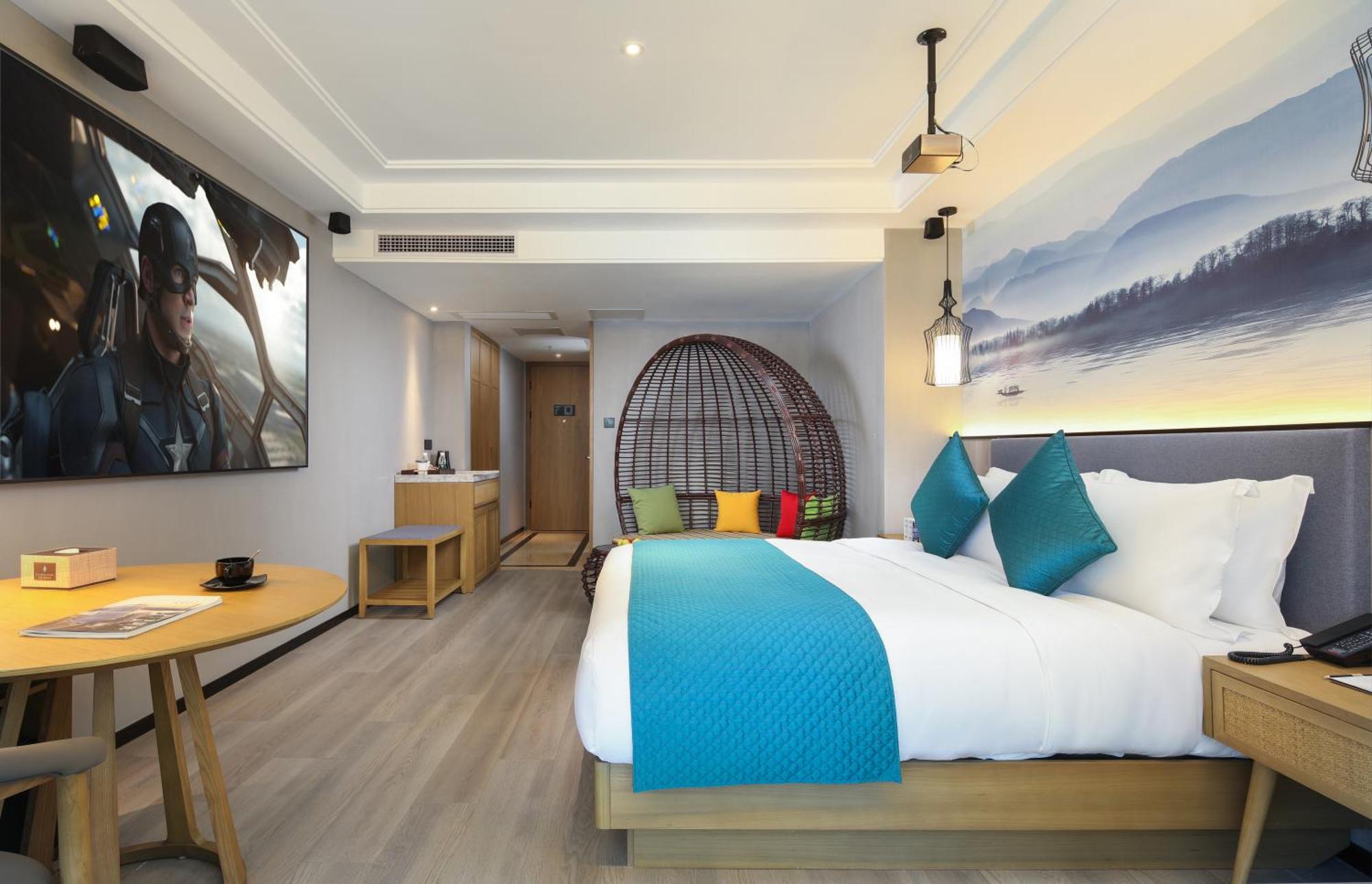 Mehood Lestie International Hotel Nancun Wanbo Metro Station Branch - Free Shuttle Bus To Canton Fair Complex During Canton Fair Period & Free Breakfast & Free Afternoon Tea & Free Midnight Snack & Free Vpn Internet Access Ngoại thất bức ảnh